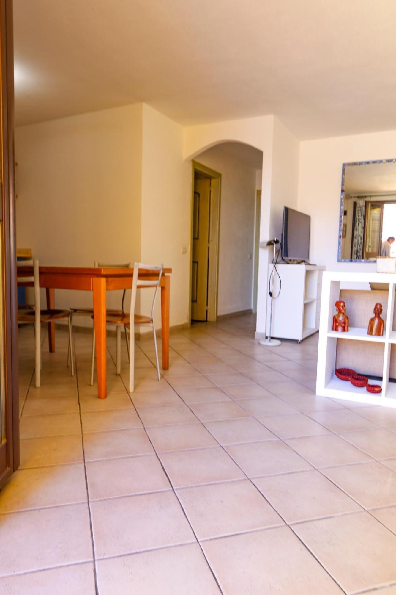 Portopollo Apartment Porto Pollo Eksteriør bilde